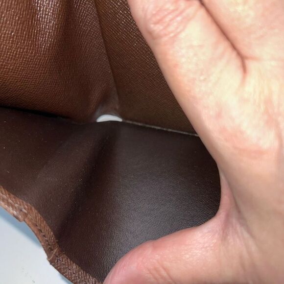 Louis Vuitton Brown Damier Ebene Elise Wallet Double Snap - Picture 7 of 12